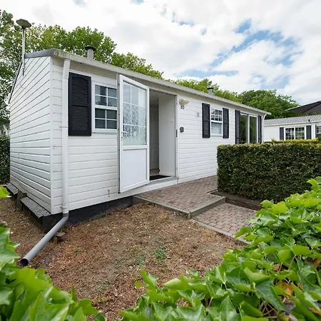 בקתה 80, Midden In De - Airco! *